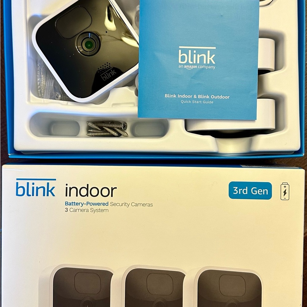 Blink Indoor Security Camera System  (4) WiFi wireless 3rd Generation